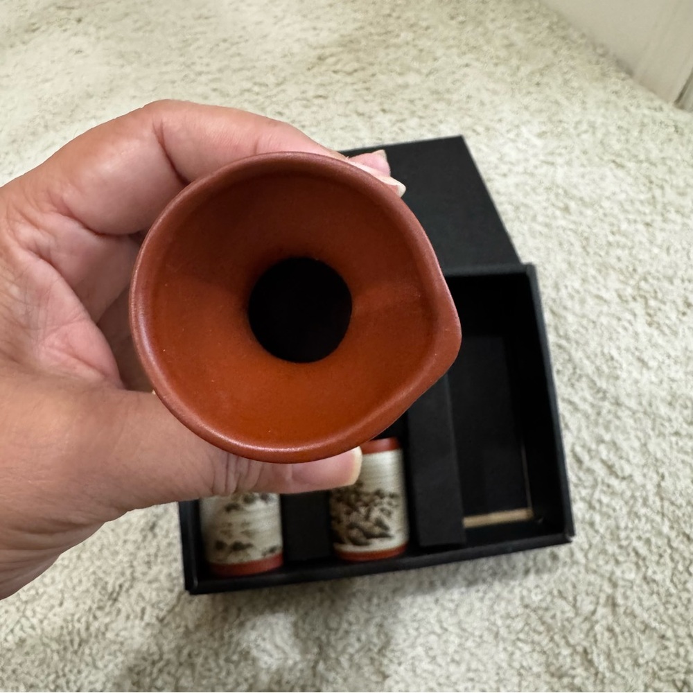 Vintage Japanese Ceramic Sake Set 5pc Tokkuri Bottle Ochoko Cups Made in Japan - Picture 3 of 13